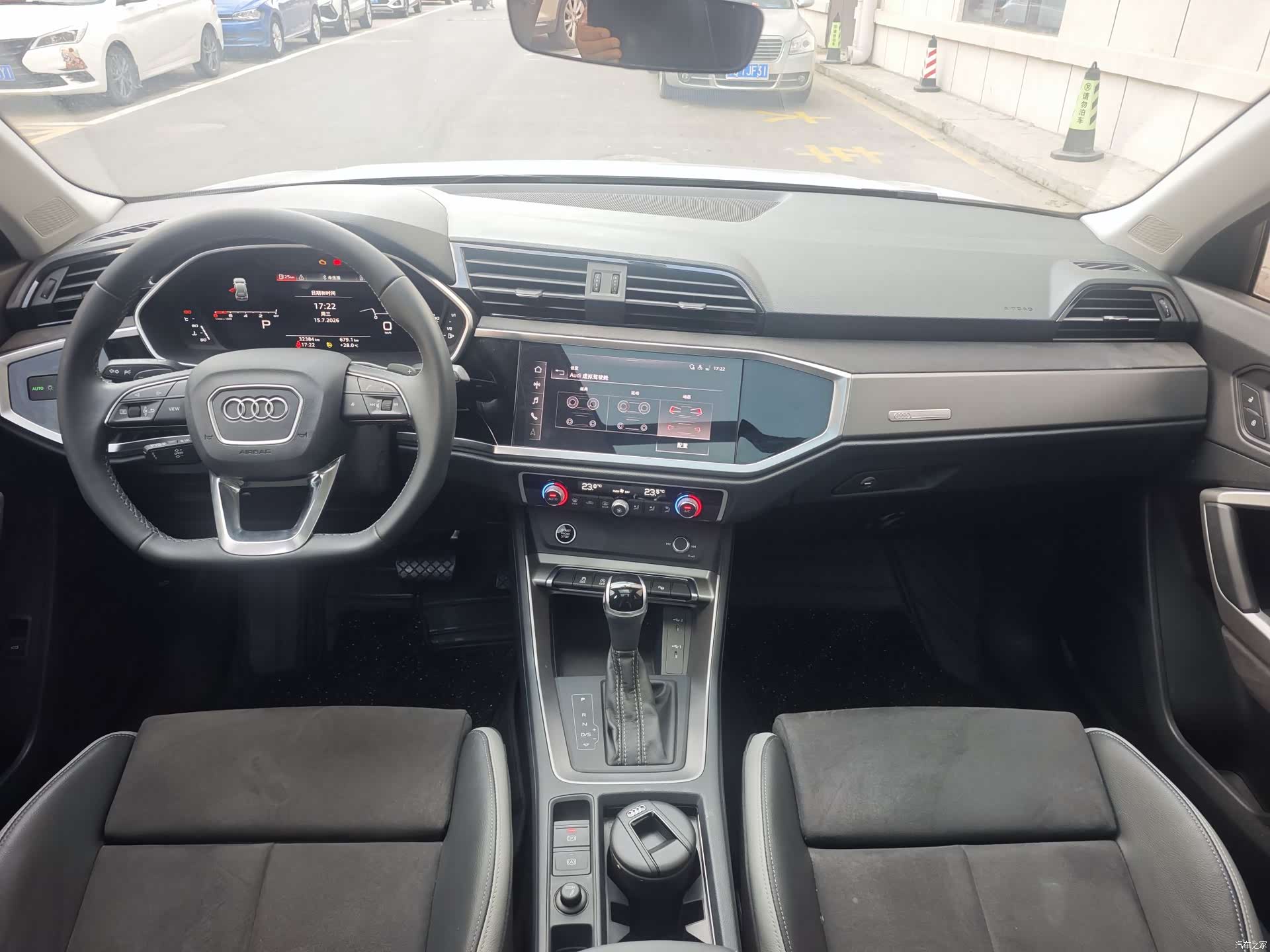 Audi Q3, 2022 8