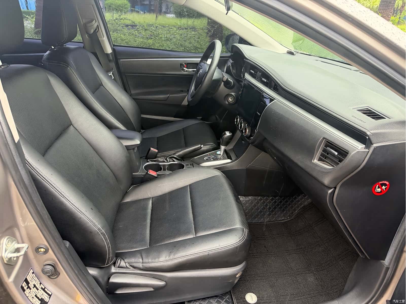 Toyota Corolla, 2015 12