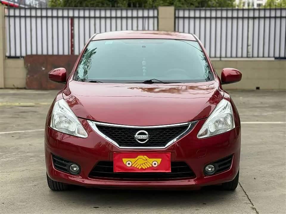 Nissan TIIDA