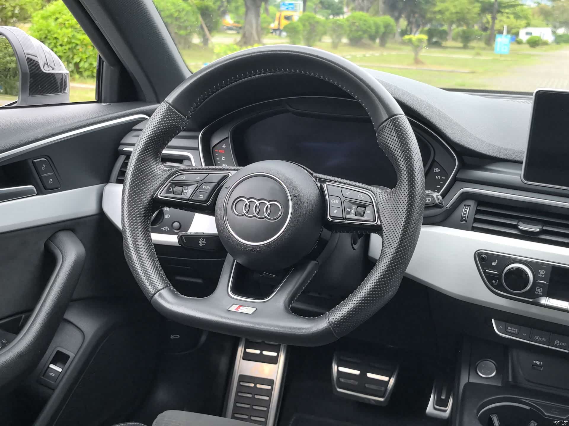 Audi A4, 2020 16