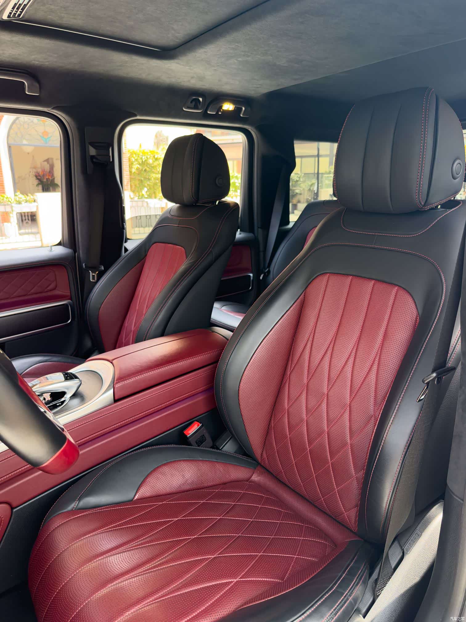 Mercedes-Benz G-Class, 2023 11