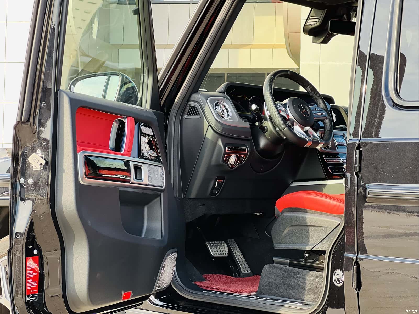 Mercedes-Benz G-Class, 2023 все фото