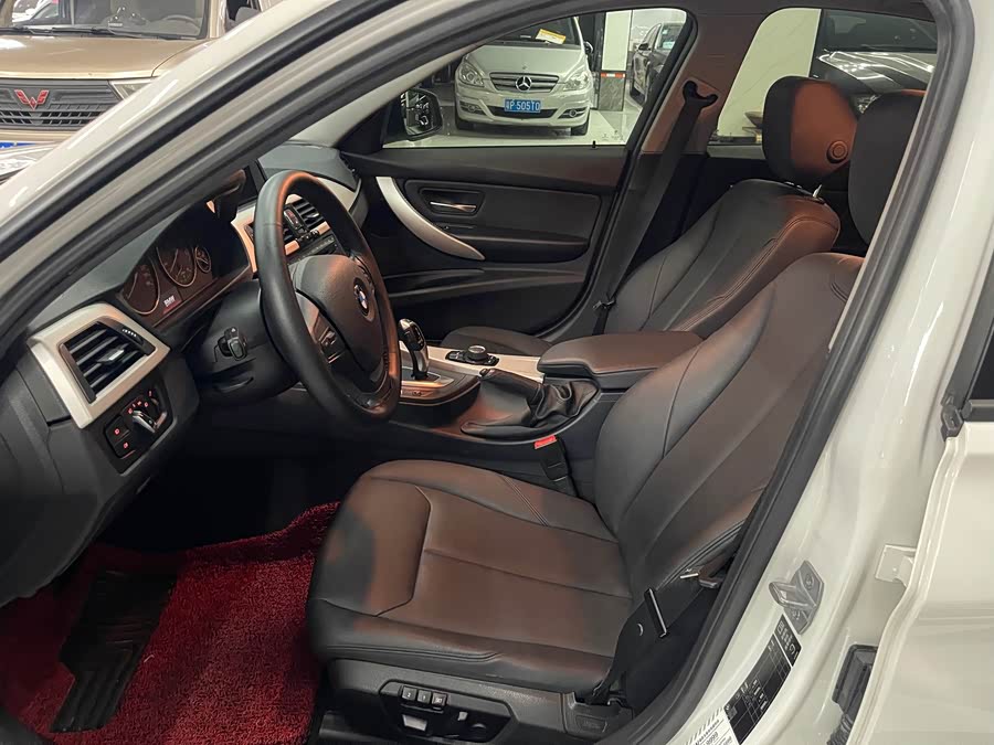 BMW 3 Series 2015, фото 9