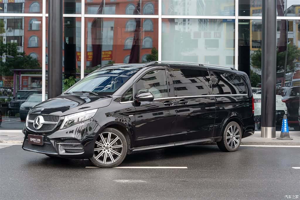Mercedes-Benz V-Class, 2023 3