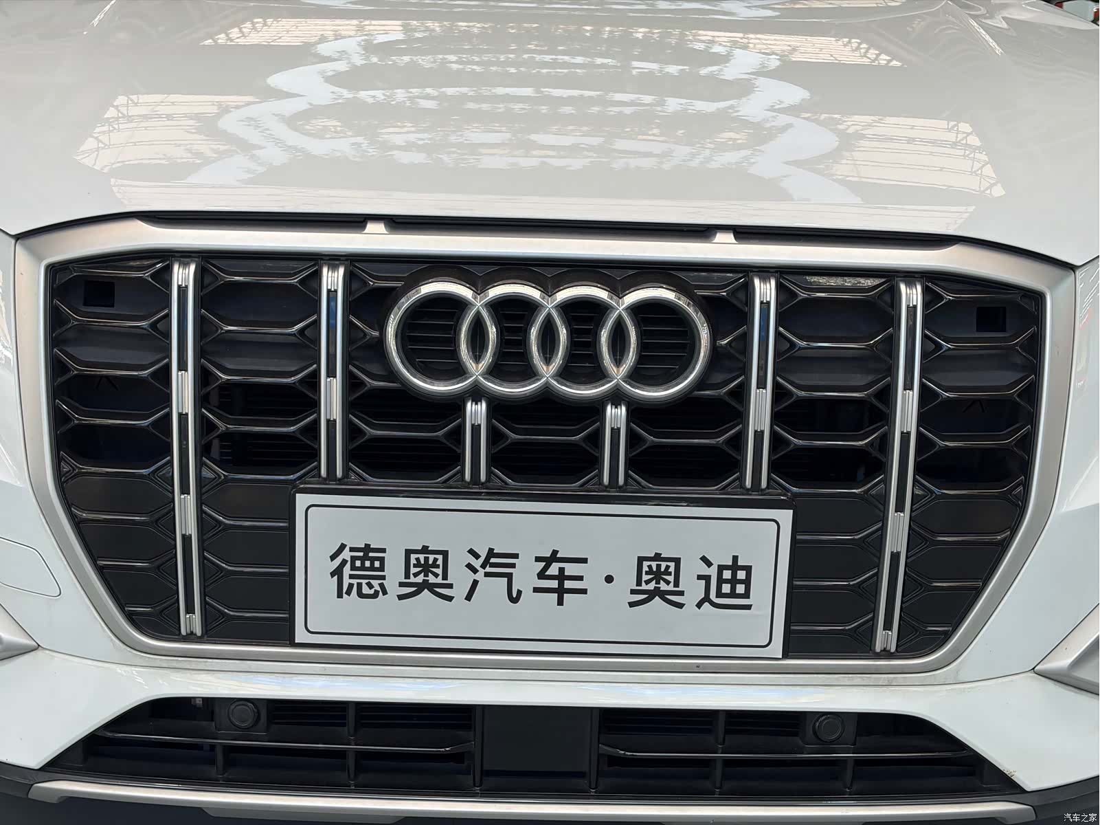 Audi Q2L, 2024 18