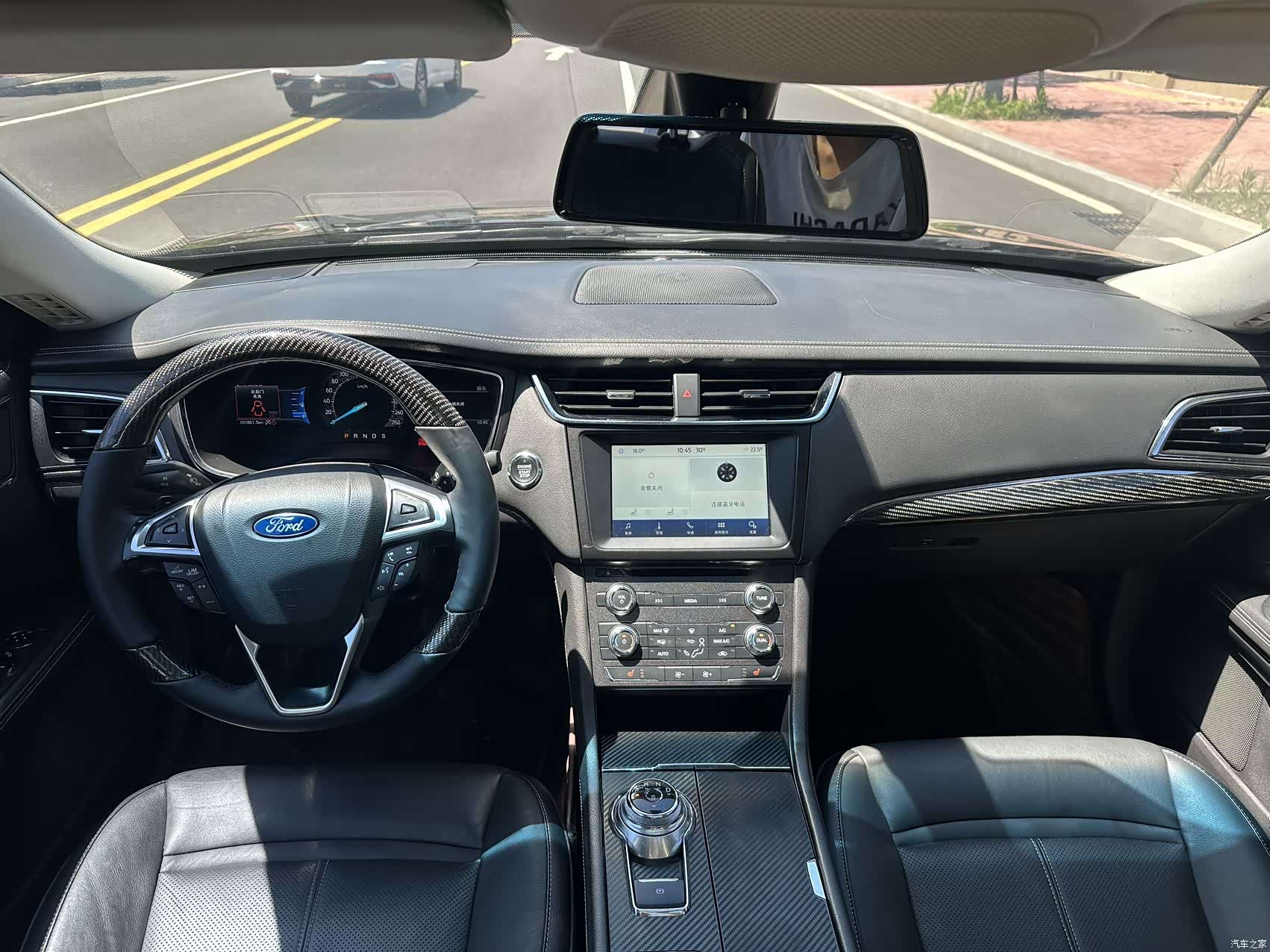 Ford Taurus, 2016 все фото