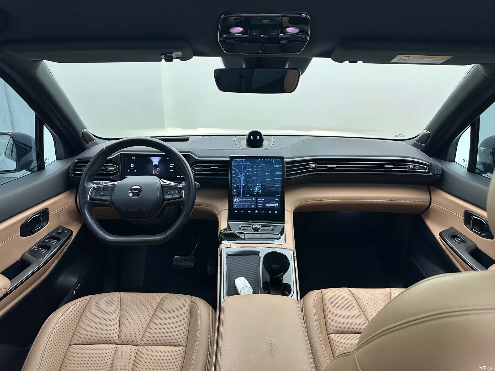 NIO ES8, 2022 13