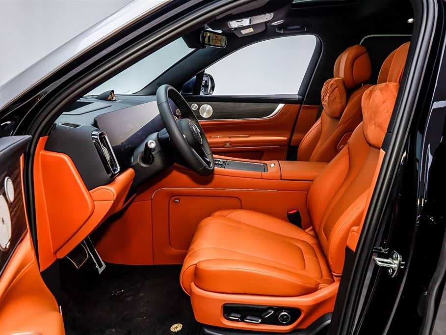 AITO Ask the world M9