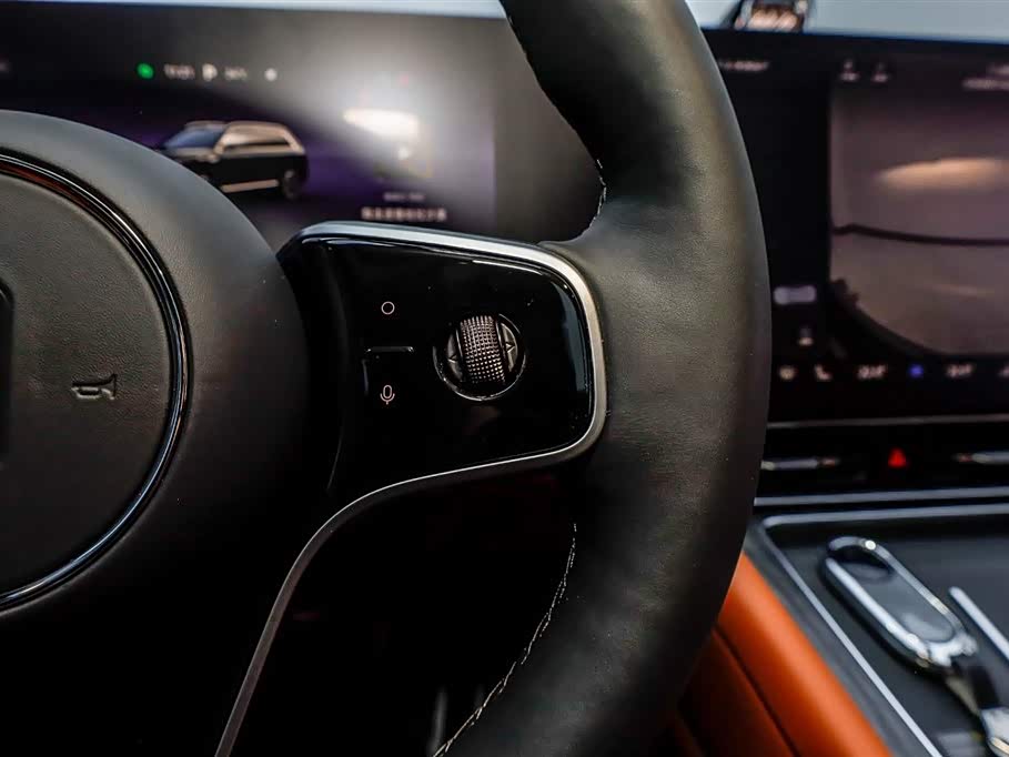 AITO Ask the world M9