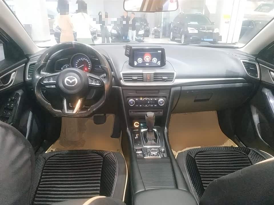 Mazda 3 Angkesaila