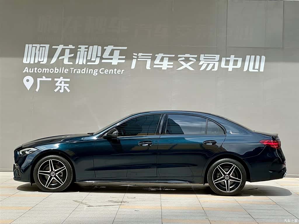 Mercedes-Benz C-Class, 2023 4
