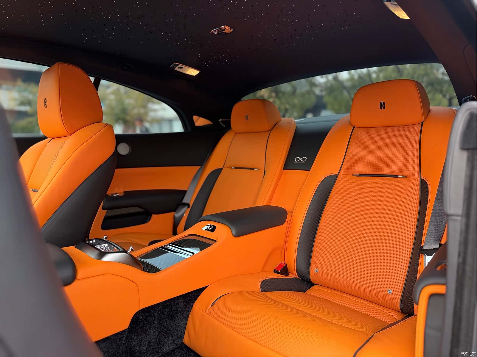 Rolls-Royce Wraith, 2022 12