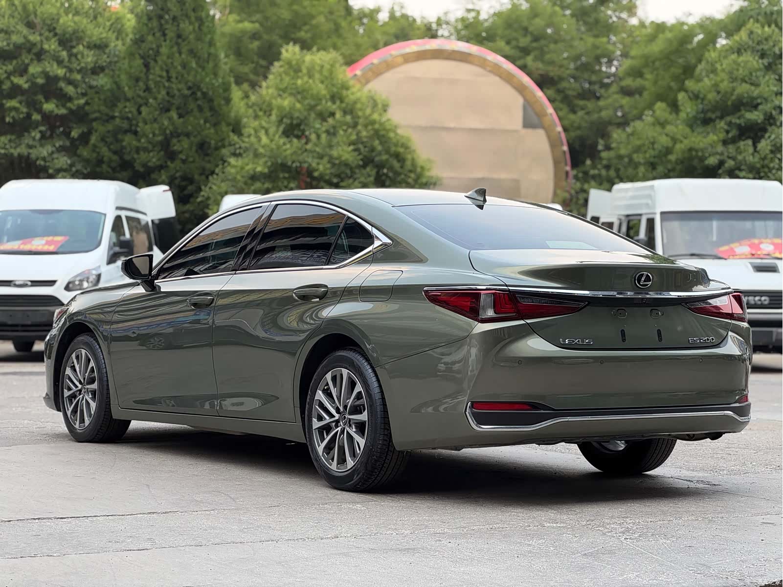 Lexus ES, 2022 6