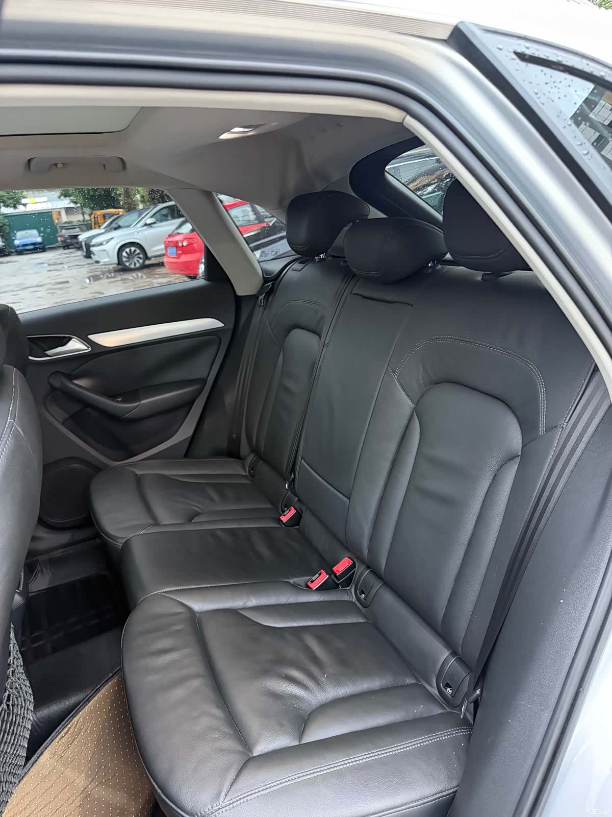 Audi Q3, 2013 11