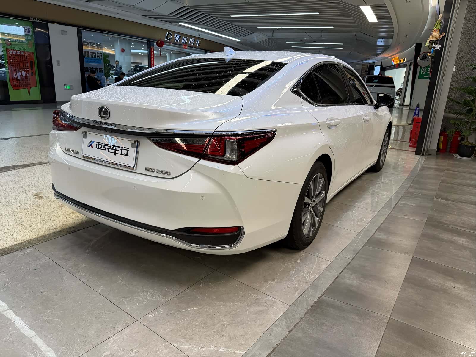 Lexus ES, 2020 8