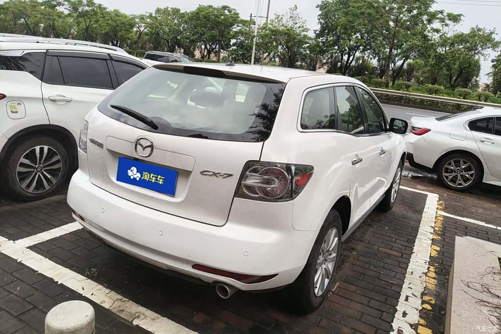 Mazda CX-7, 2015 3