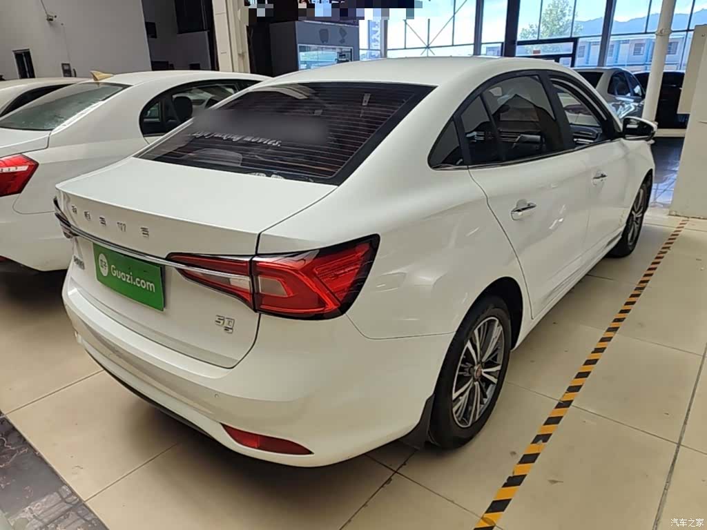 Roewe i5, 2019 7