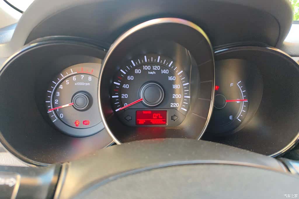 Kia K2, 2015 14