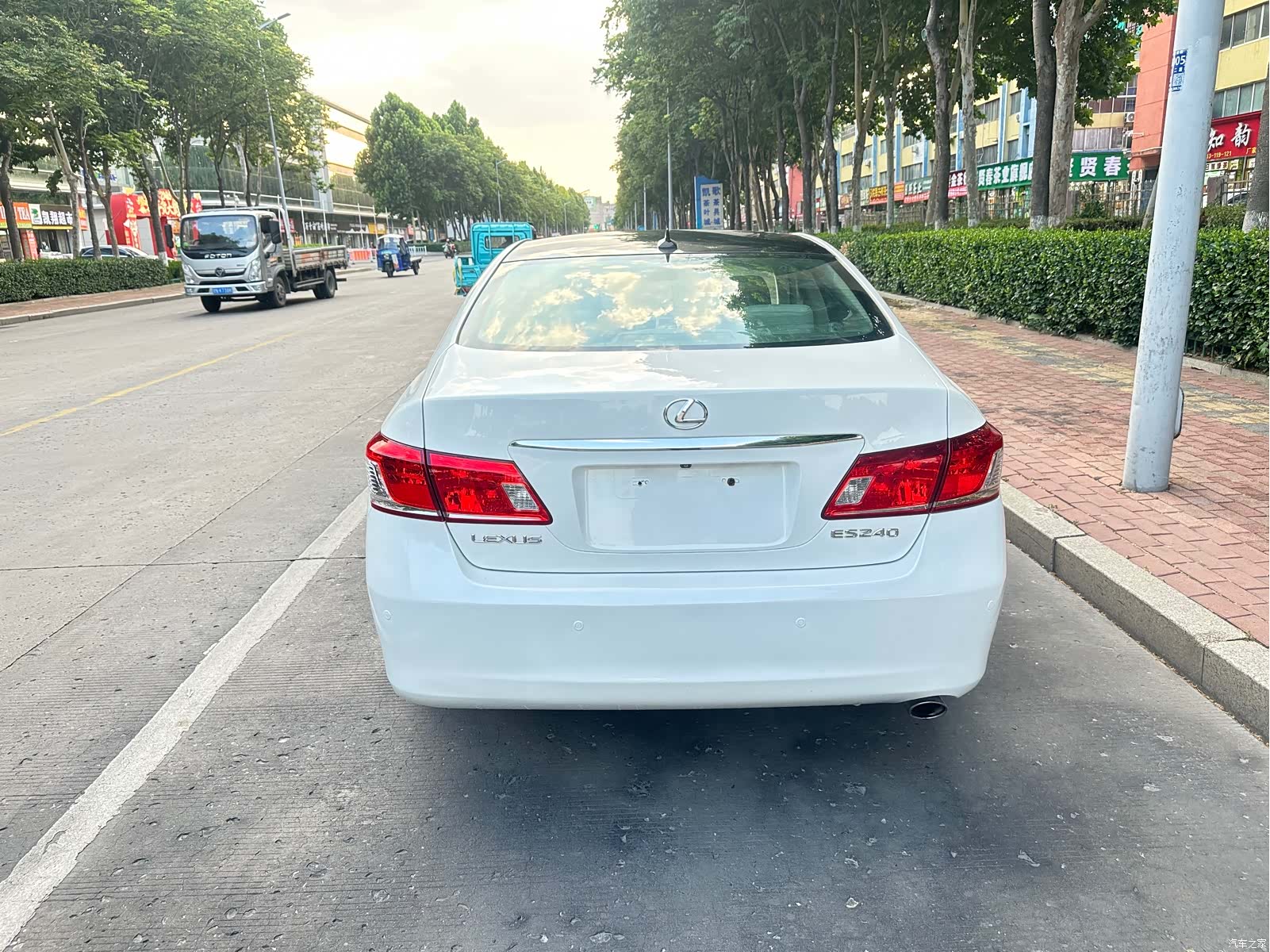 Lexus ES, 2010 все фото
