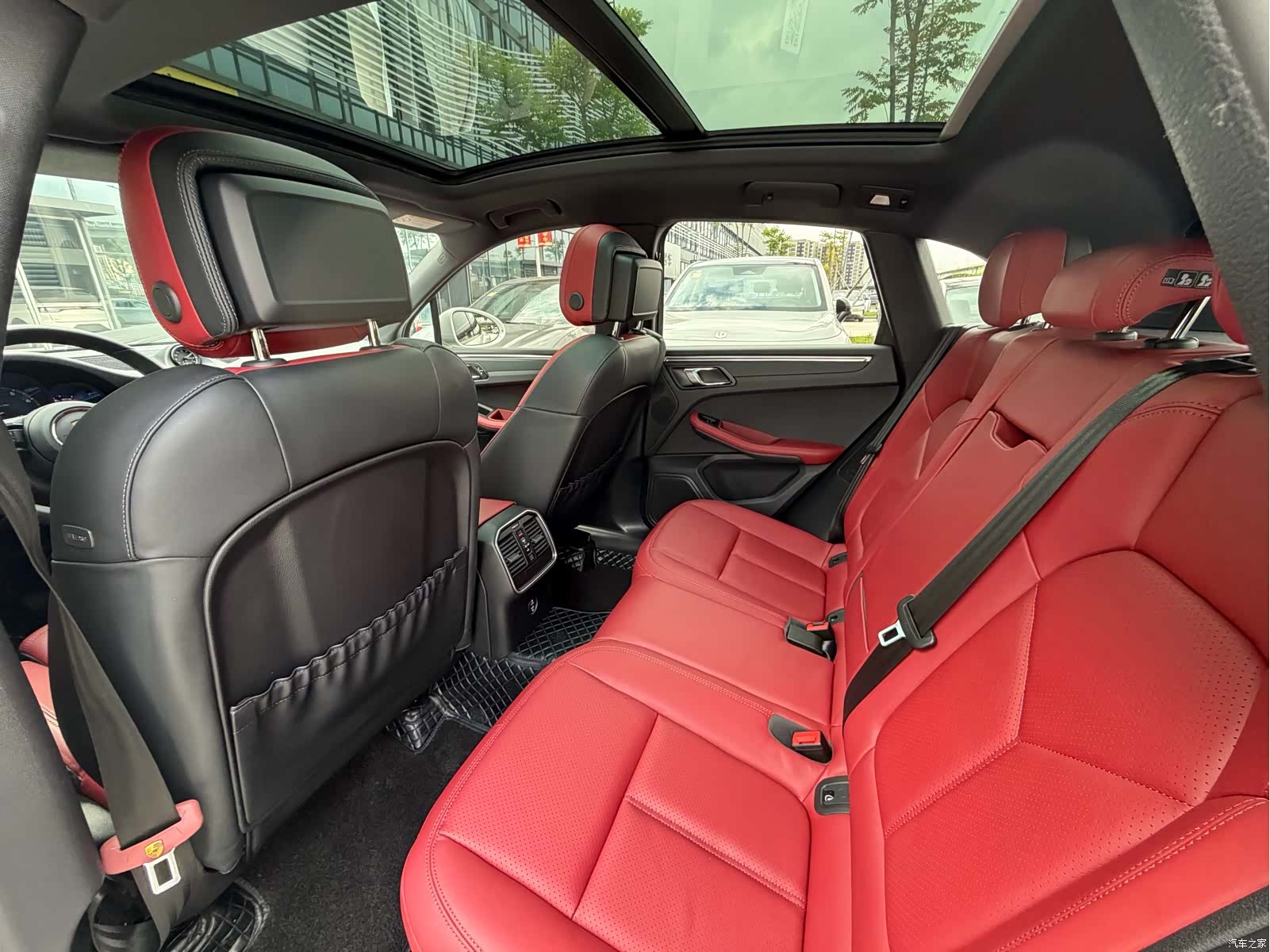 Porsche Macan, 2023 8