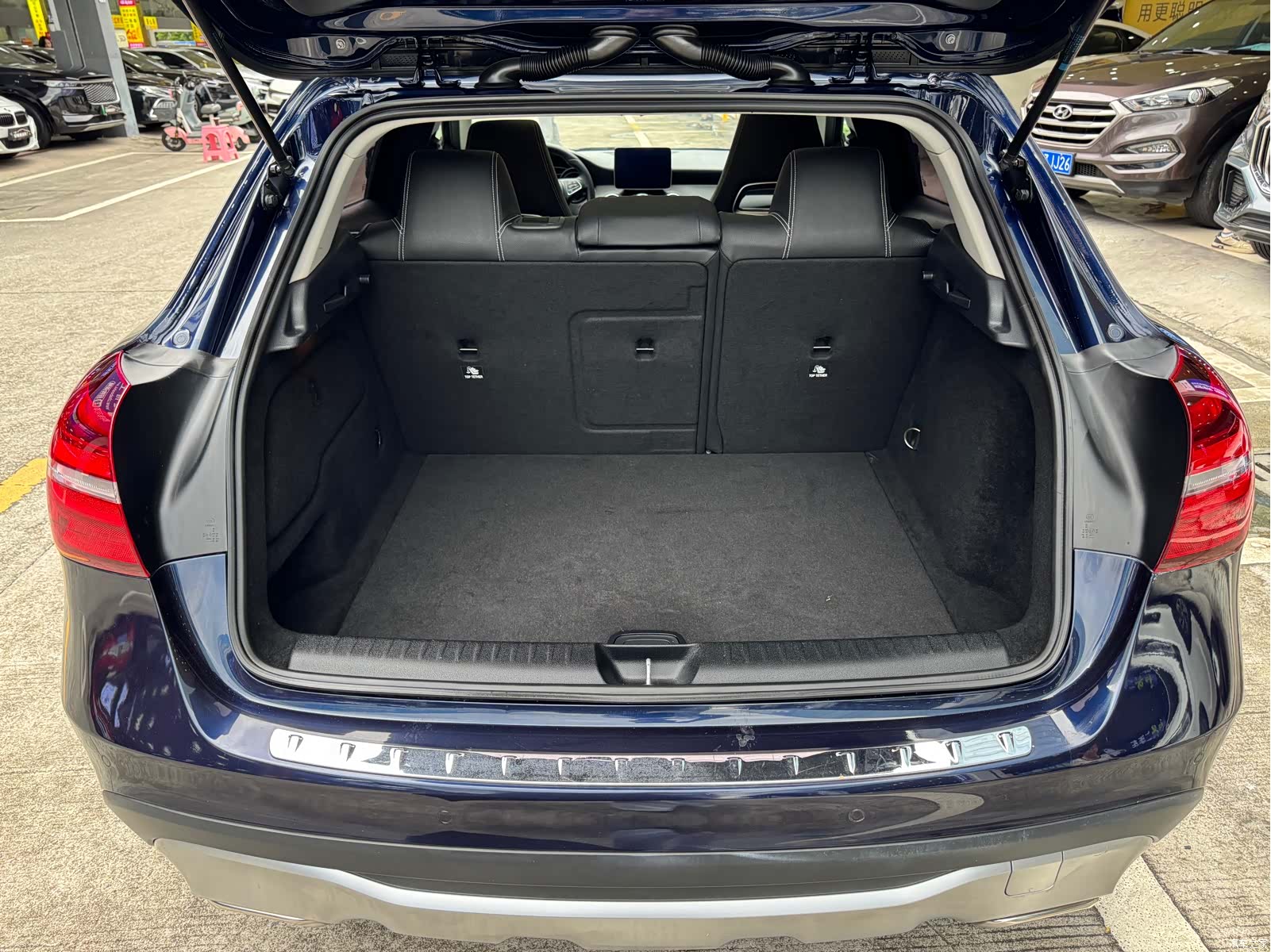 Mercedes-Benz GLA, 2019 17