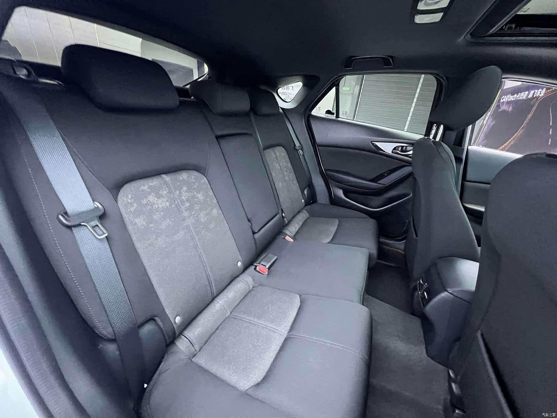 Mazda CX-4, 2023 10