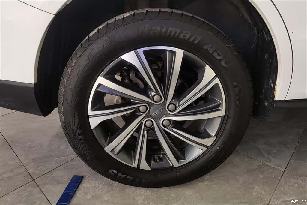 Geely X6, 2019 6