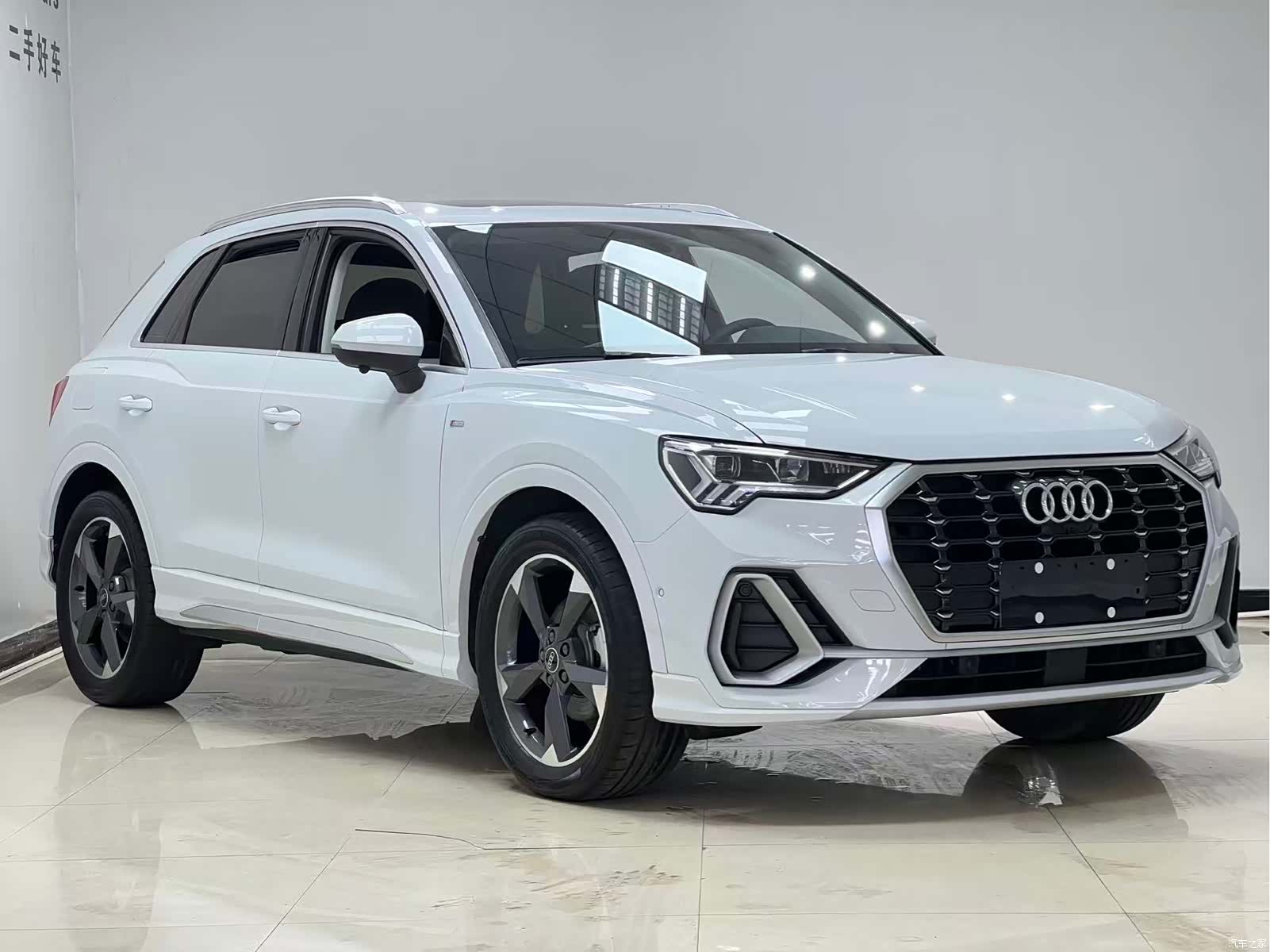 Audi Q3, 2022 3