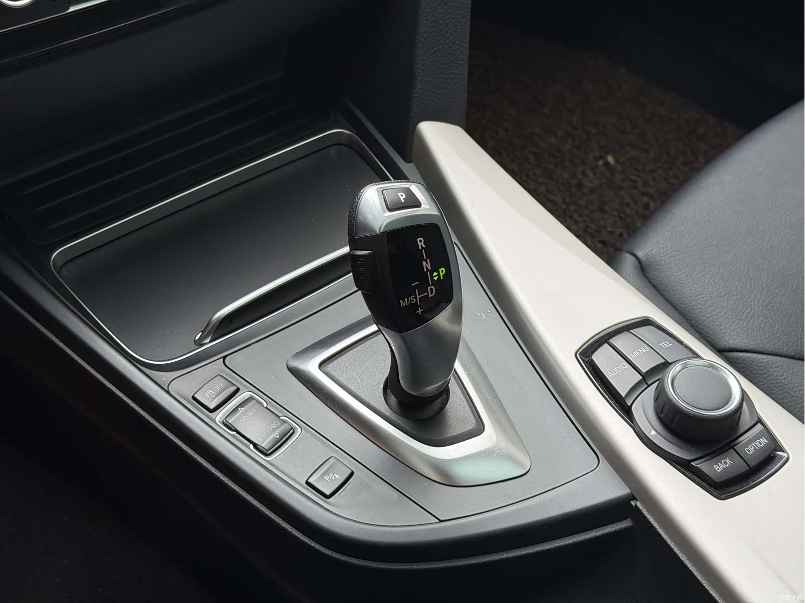 BMW 3 Series, 2017 26