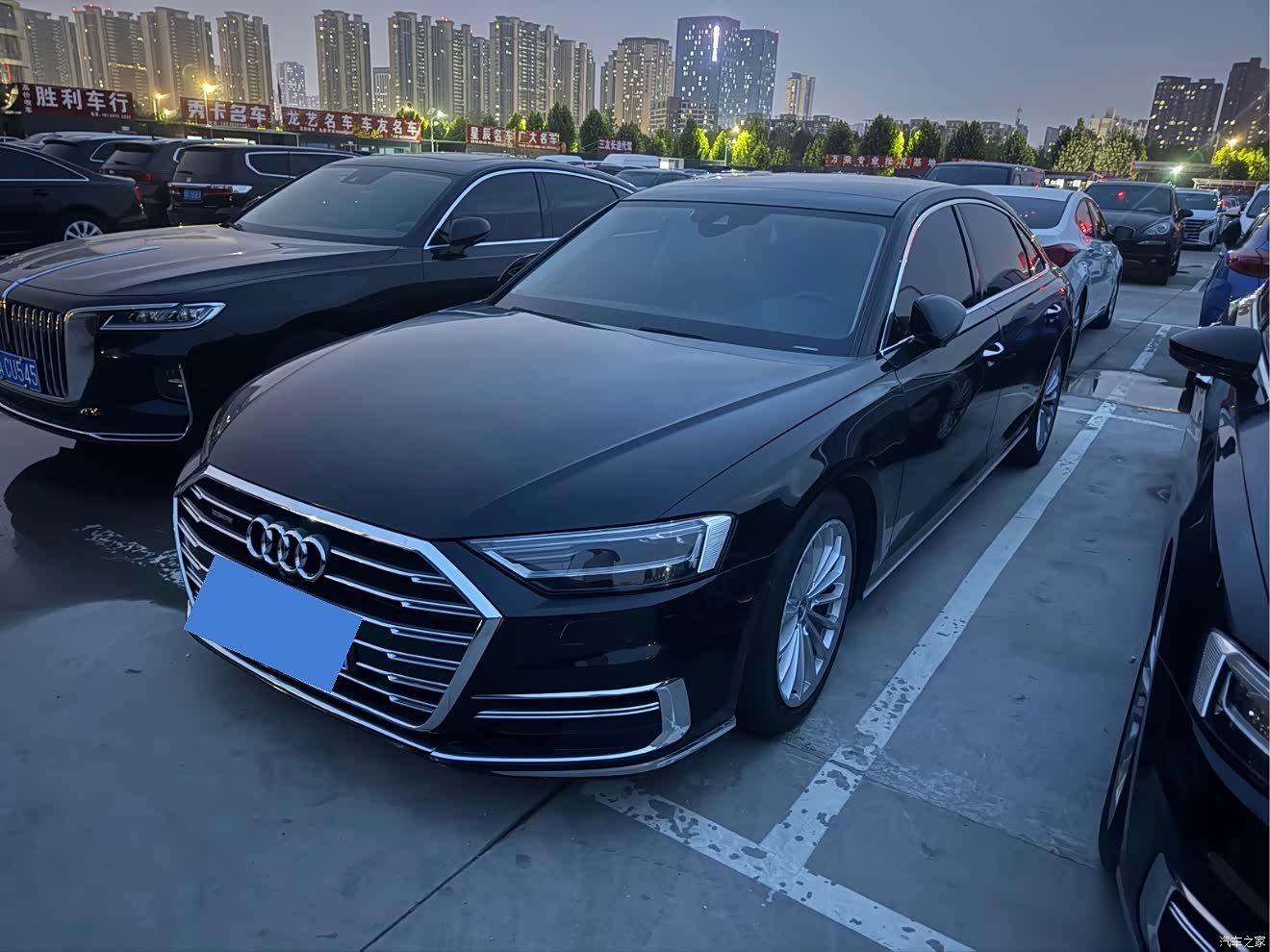 Audi A8L