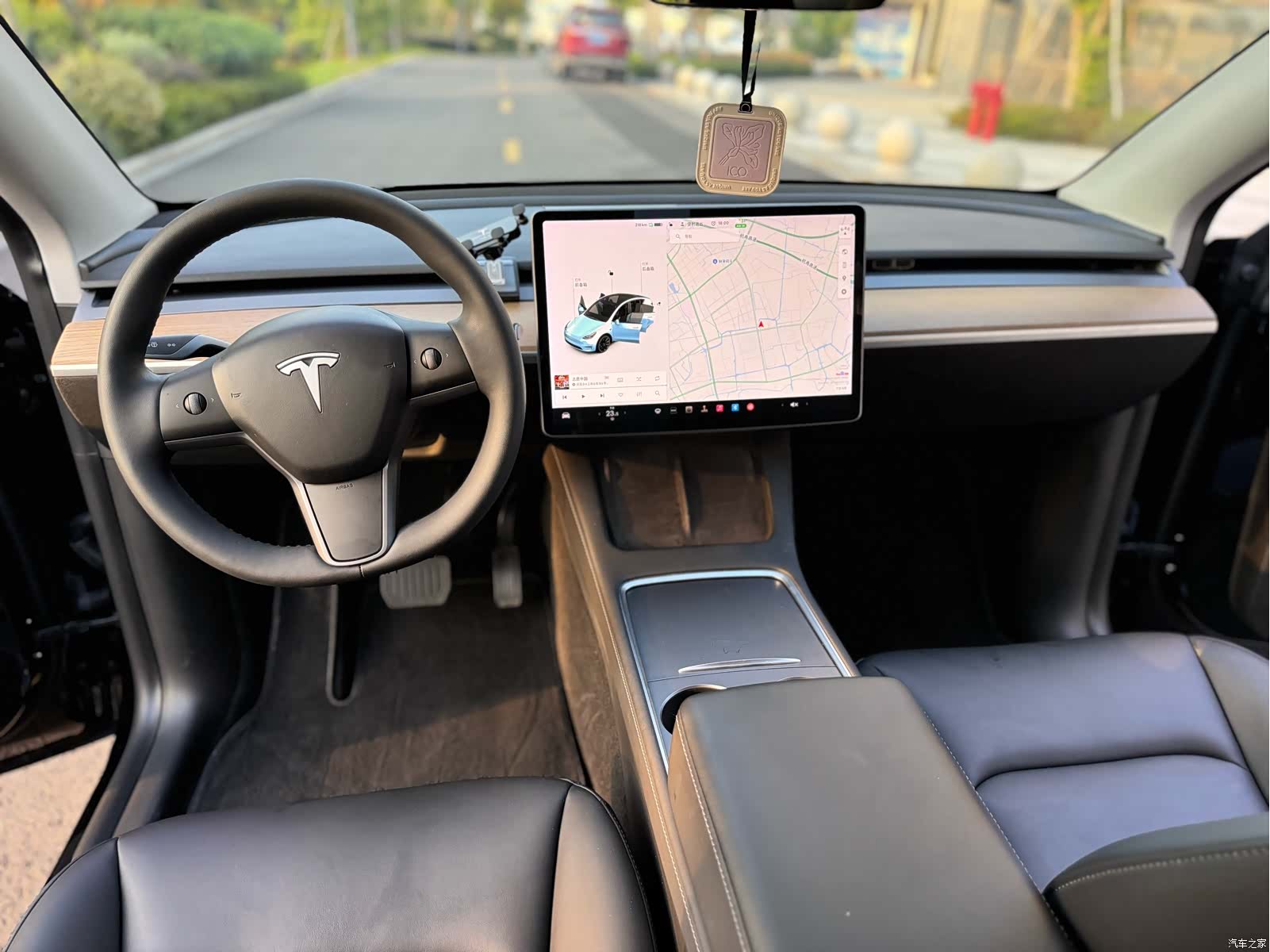Tesla Model Y, 2022 6