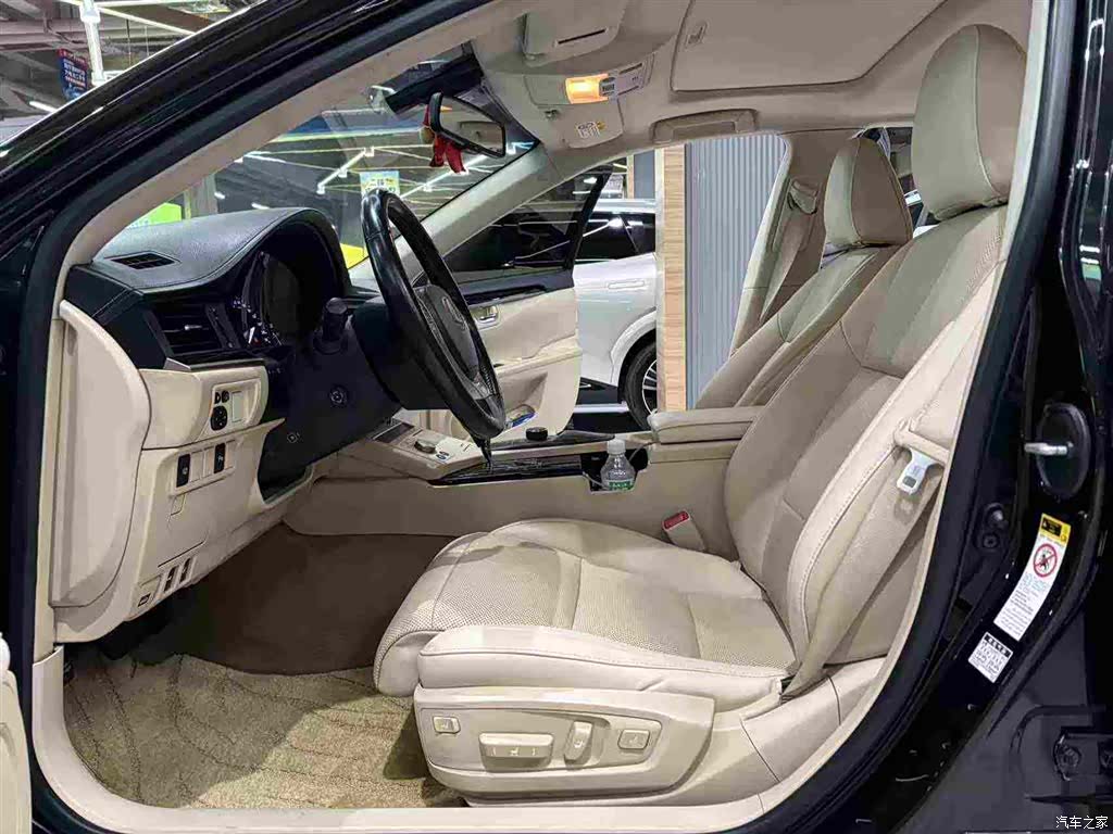 Lexus ES, 2015 8