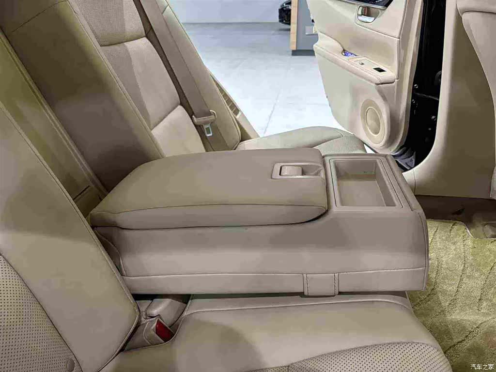 Lexus ES, 2015 29