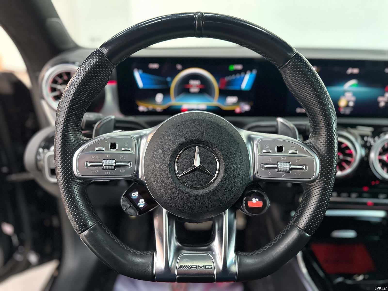 Mercedes-Benz CLA, 2022 9
