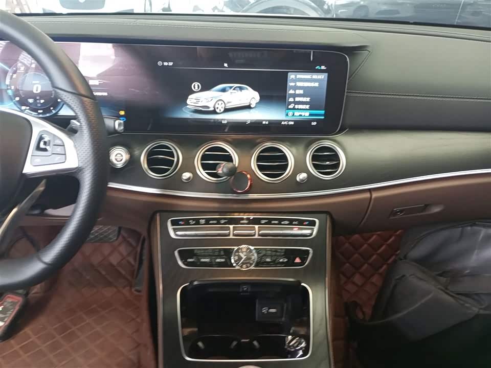 Mercedes-Benz E-class Mercedes-Benz E-class