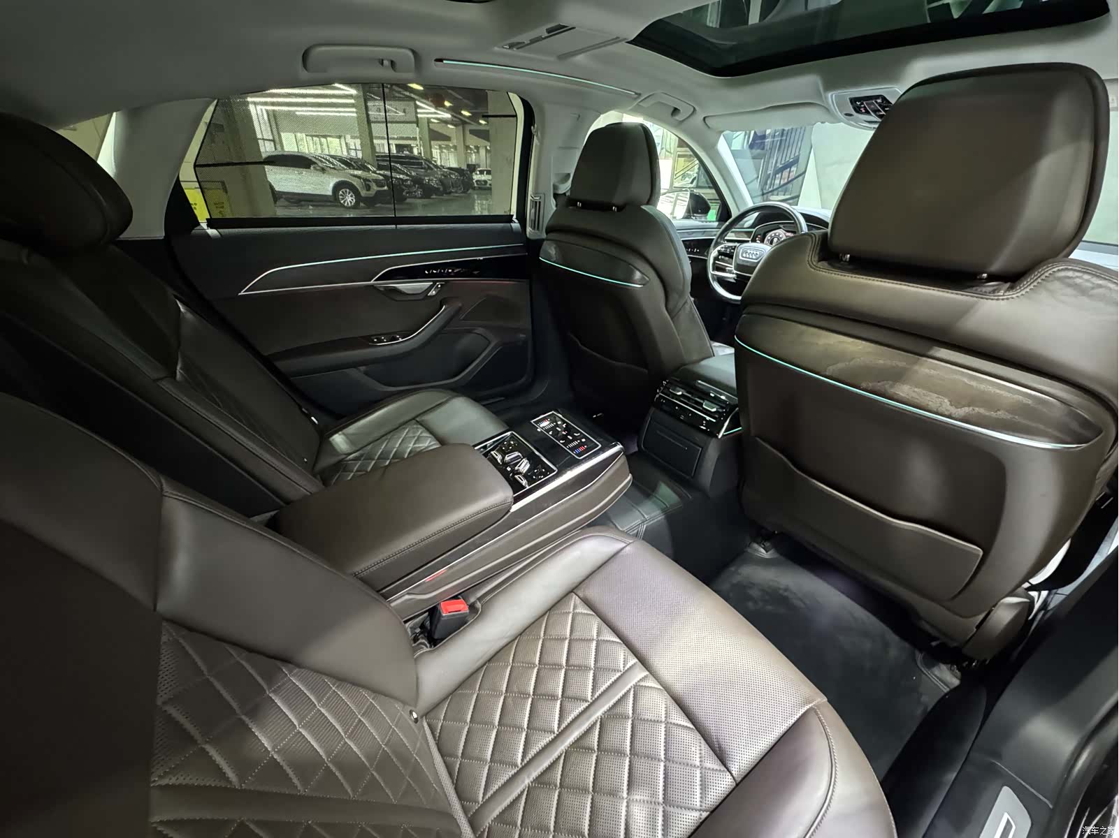 Audi A8L, 2021 8