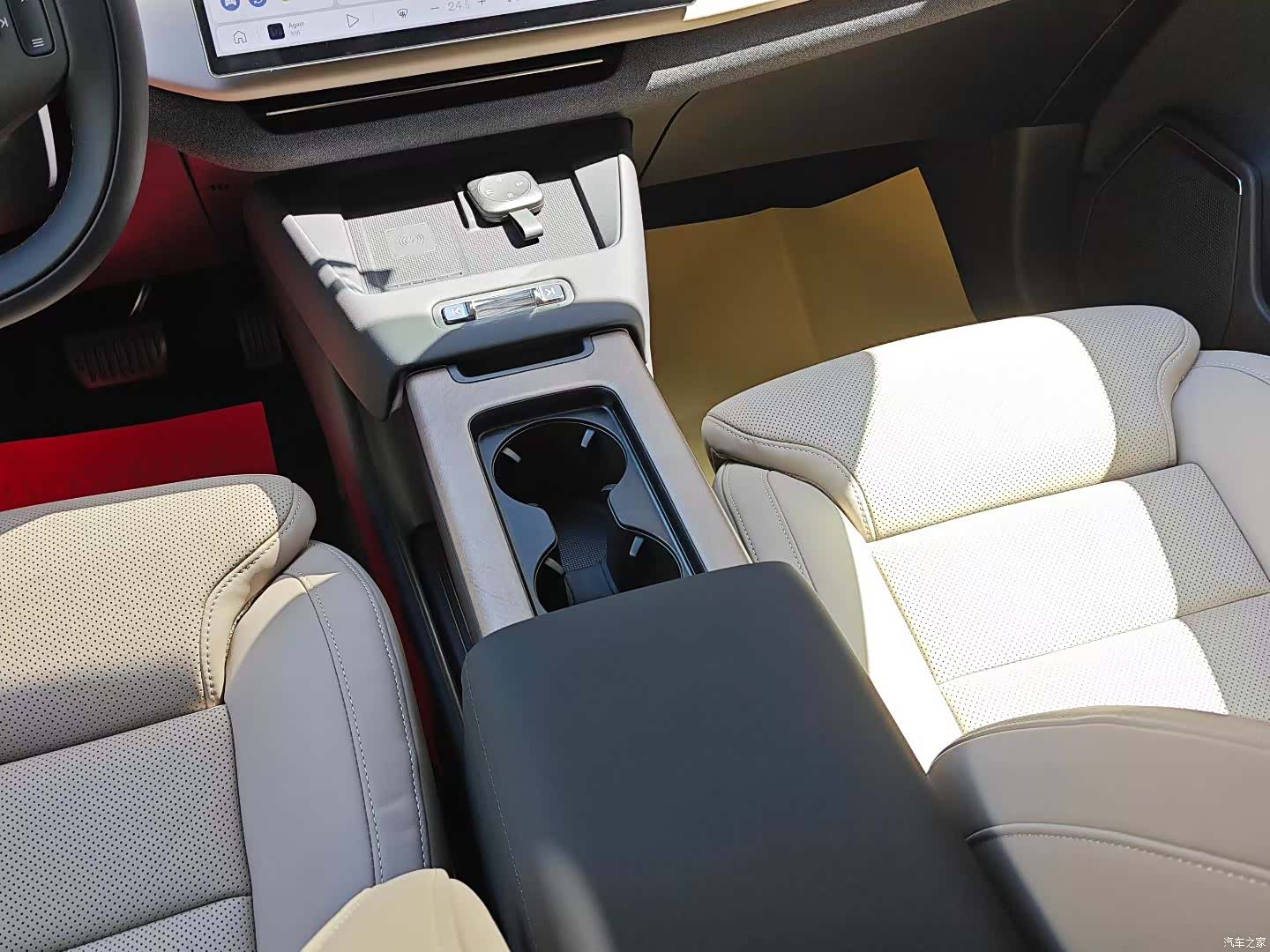 Volvo XC70, 2025 9