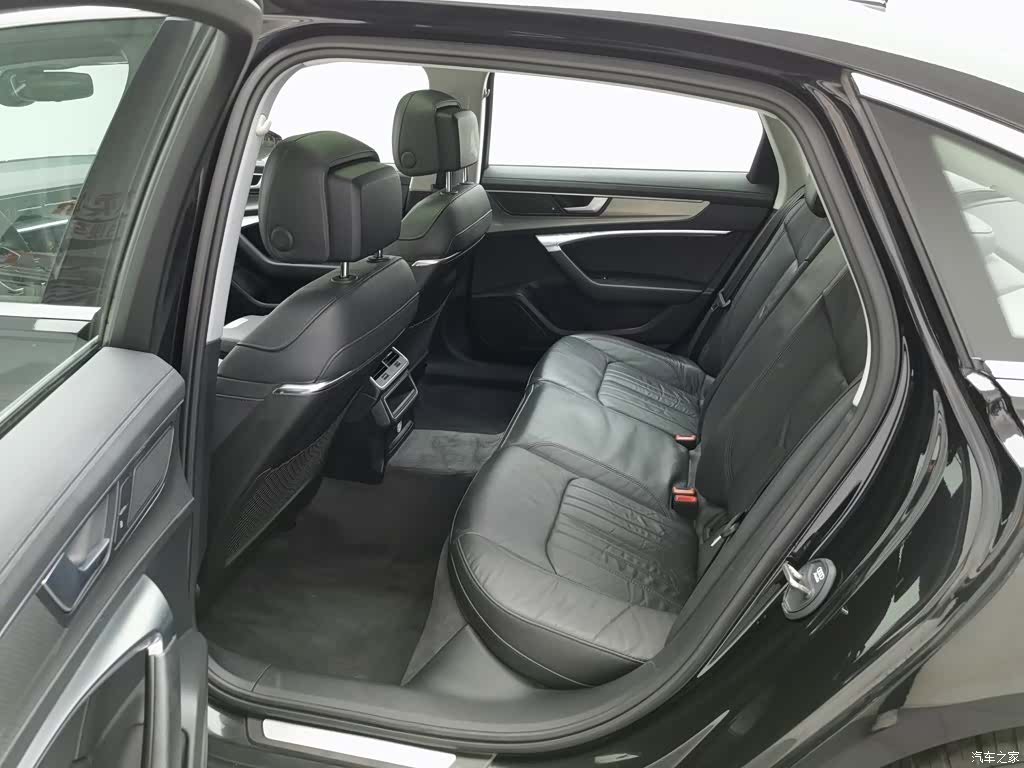 Audi A6L, 2021 15
