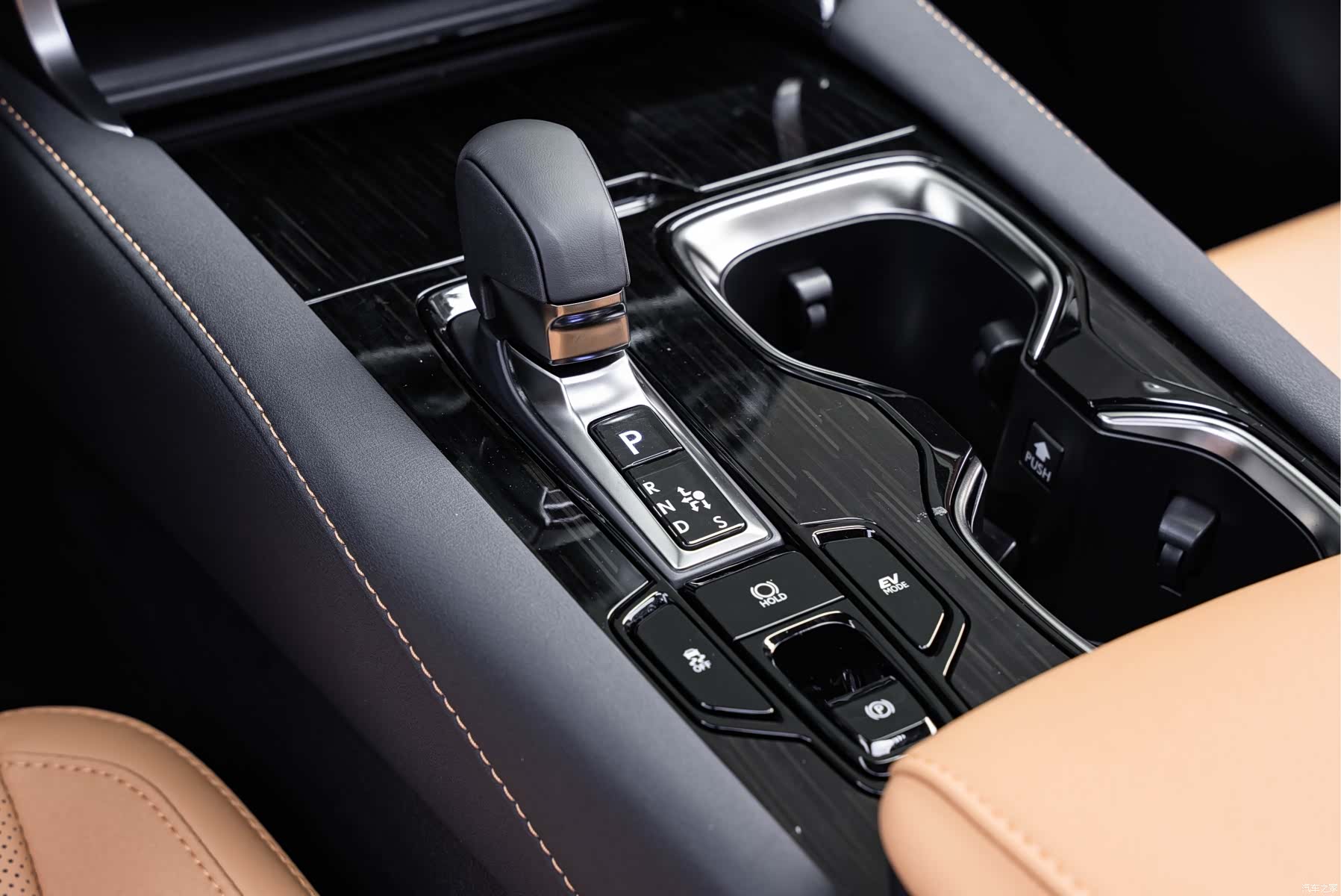 Lexus RX, 2023 15