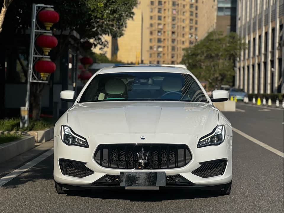 Maserati President