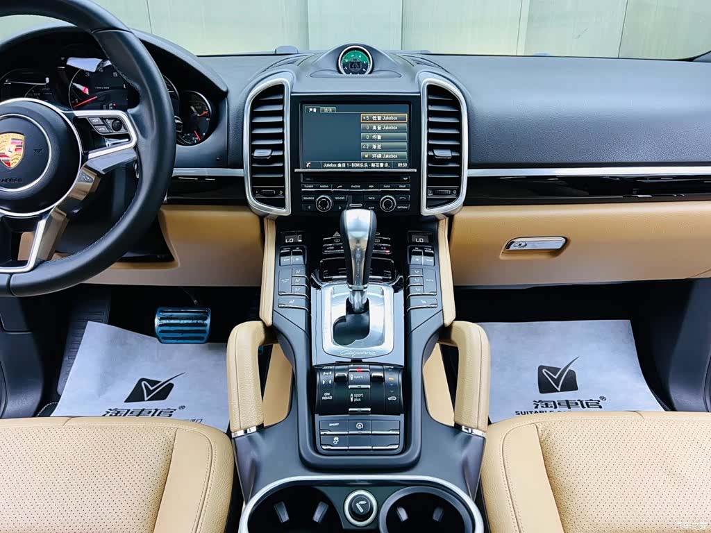 Porsche Cayenne, 2015 12