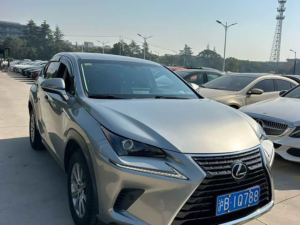 Lexus NX