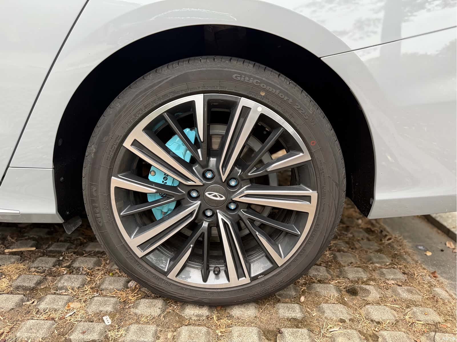 Chery Arrizo 8, 2025 17
