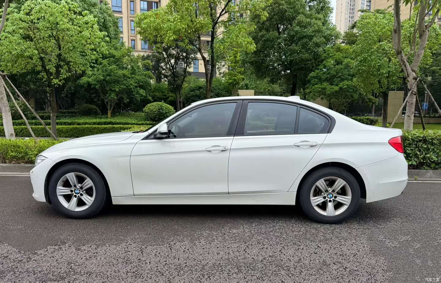 BMW 3 Series, 2013 3