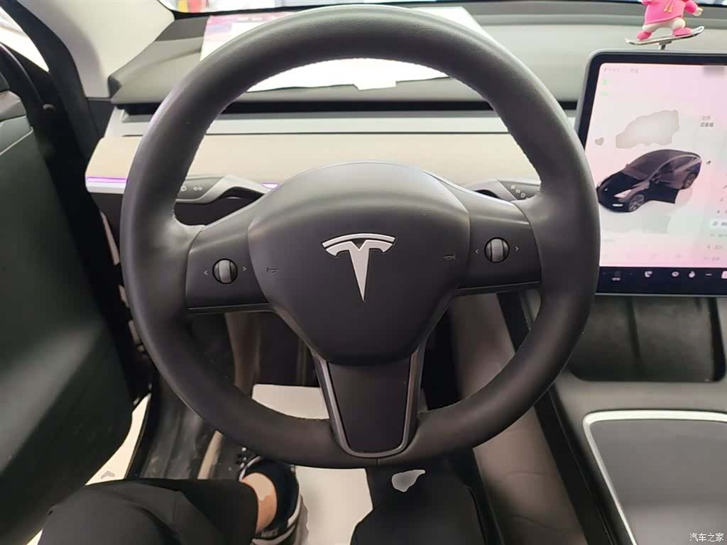 Tesla Model Y, 2024 11