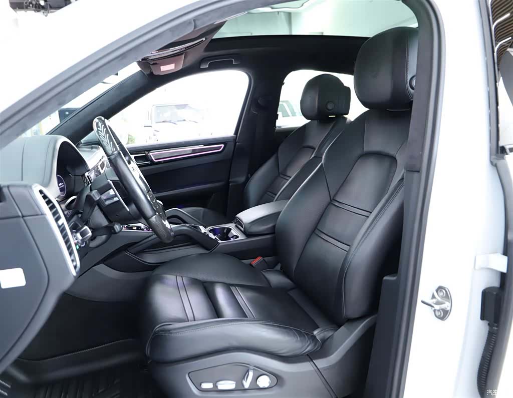 Porsche Cayenne, 2019 6