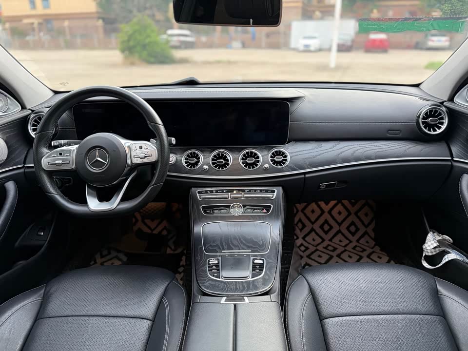 Mercedes-Benz E-class Mercedes-Benz E-class