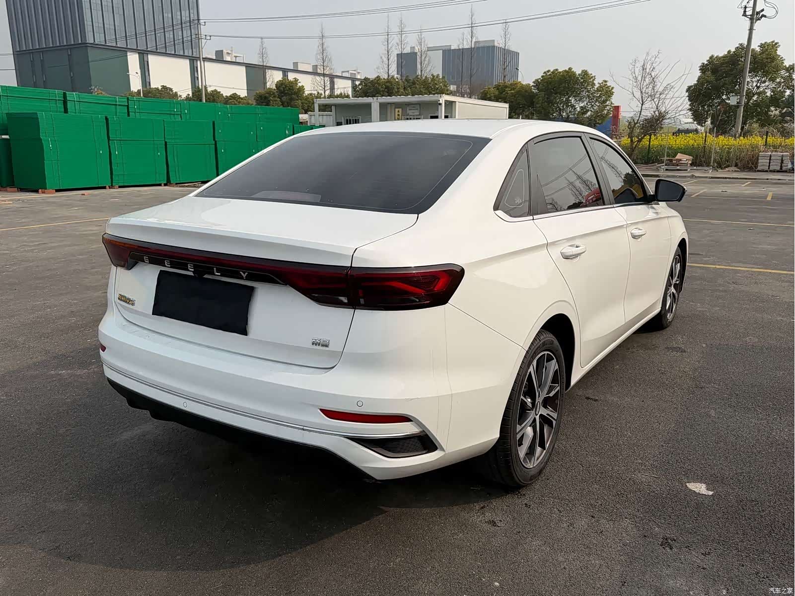 Geely Emgrand, 2021 8
