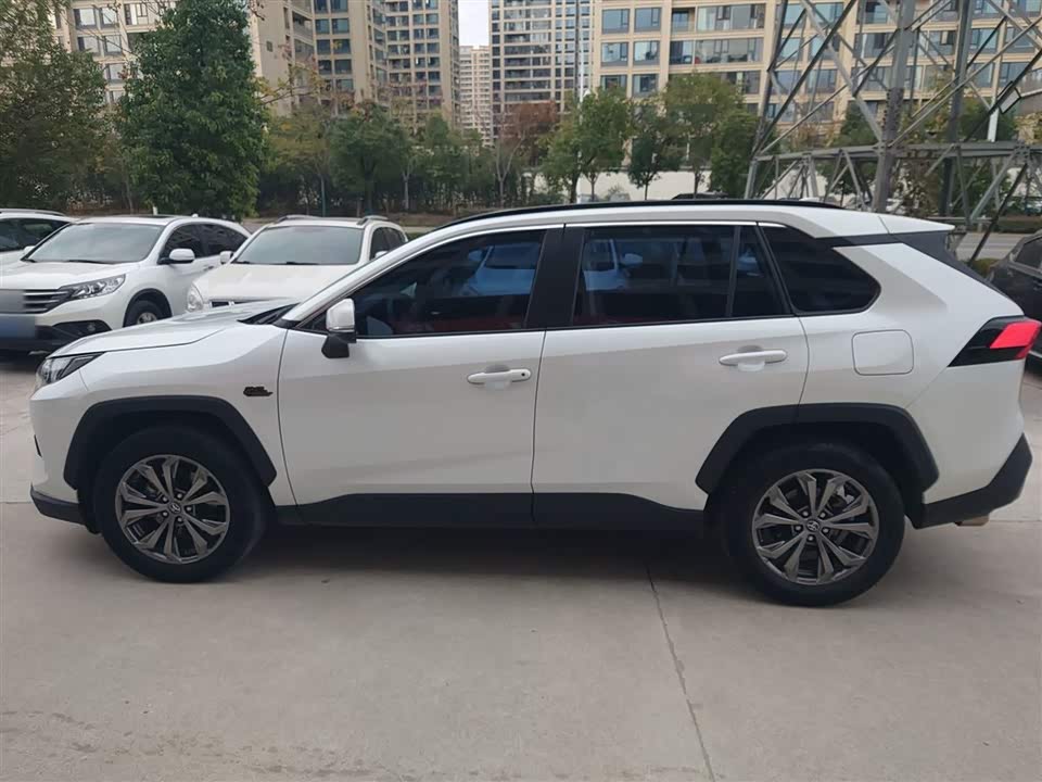 Toyota RAV4 Rongfang
