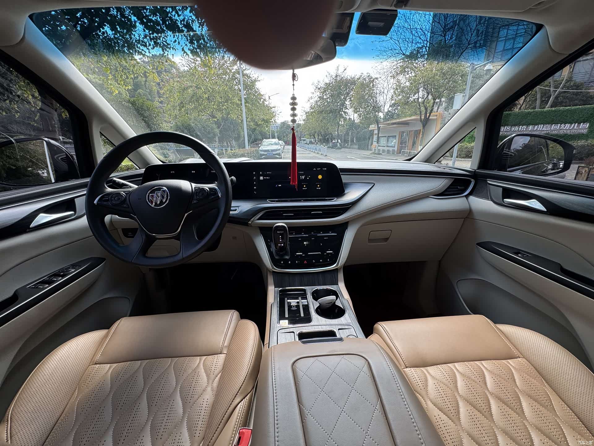 Buick GL8, 2021 7